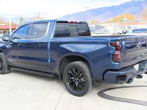 Used 2022 Chevrolet Silverado 1500 High Country w/ High Country Premium Package image 31