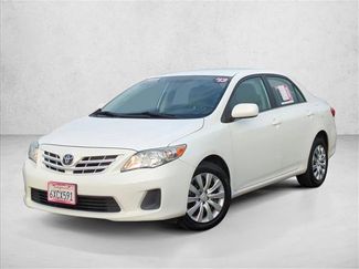 Used 2013 Toyota Corolla LE video 1