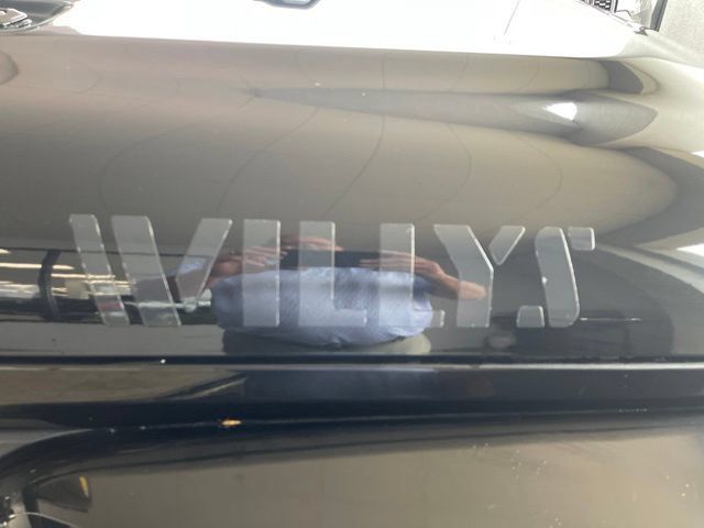Used 2021 Jeep Gladiator Sport AWD/4WD image 12
