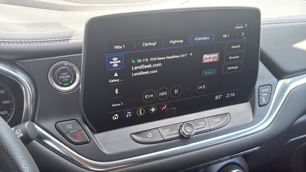 Used 2025 Chevrolet Blazer LT FWD image 24