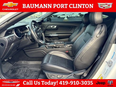 Used 2021 Ford Mustang GT Premium w/ GT Performance Package RWD image 9