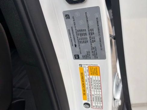 New 2026 Chevrolet Suburban RST image 17