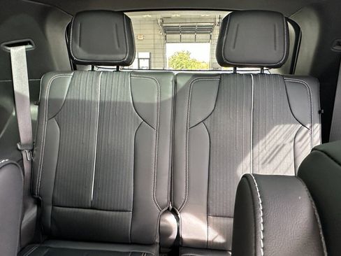 New 2026 Cadillac Vistiq Sport image 15