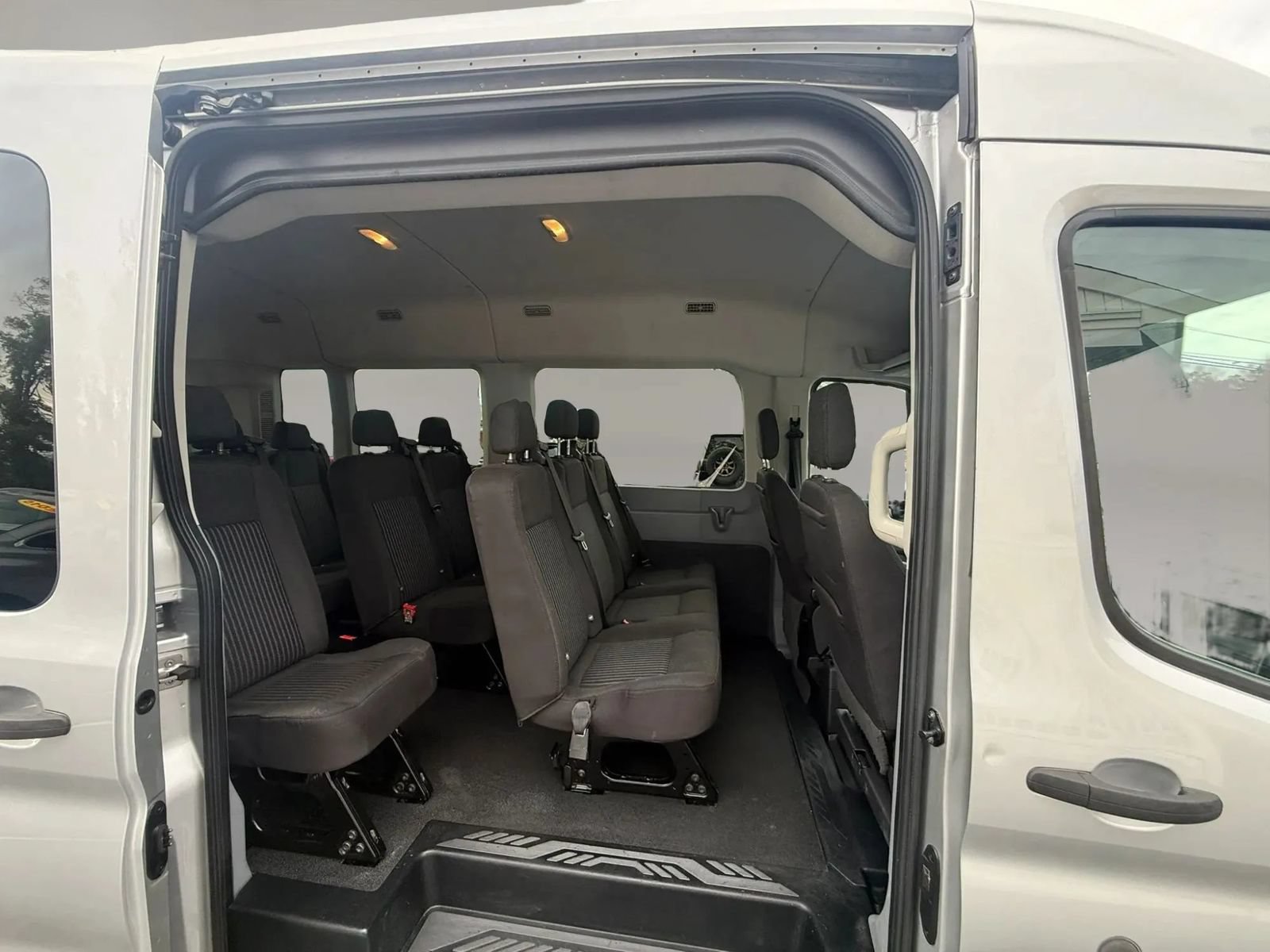 Used 2017 Ford Transit 350 XL RWD image 31
