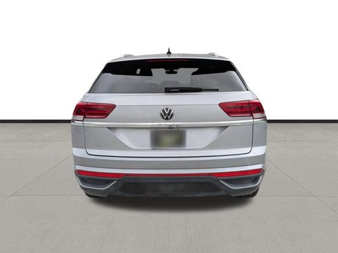 Used 2020 Volkswagen Atlas Cross Sport SE FWD image 5
