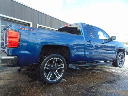 Used 2019 Chevrolet Silverado 1500 LT w/ LPO, Black Pack image 9