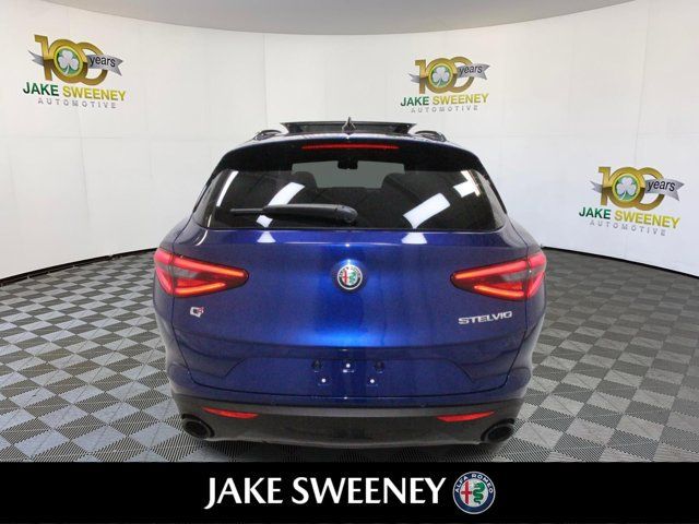 Used 2022 Alfa Romeo Stelvio Sprint AWD/4WD image 9