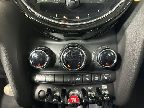 Used 2022 MINI Cooper S image 13