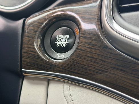 Used 2017 Jeep Grand Cherokee Summit AWD/4WD image 47