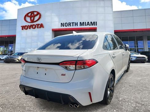 Used 2023 Toyota Corolla SE image 4