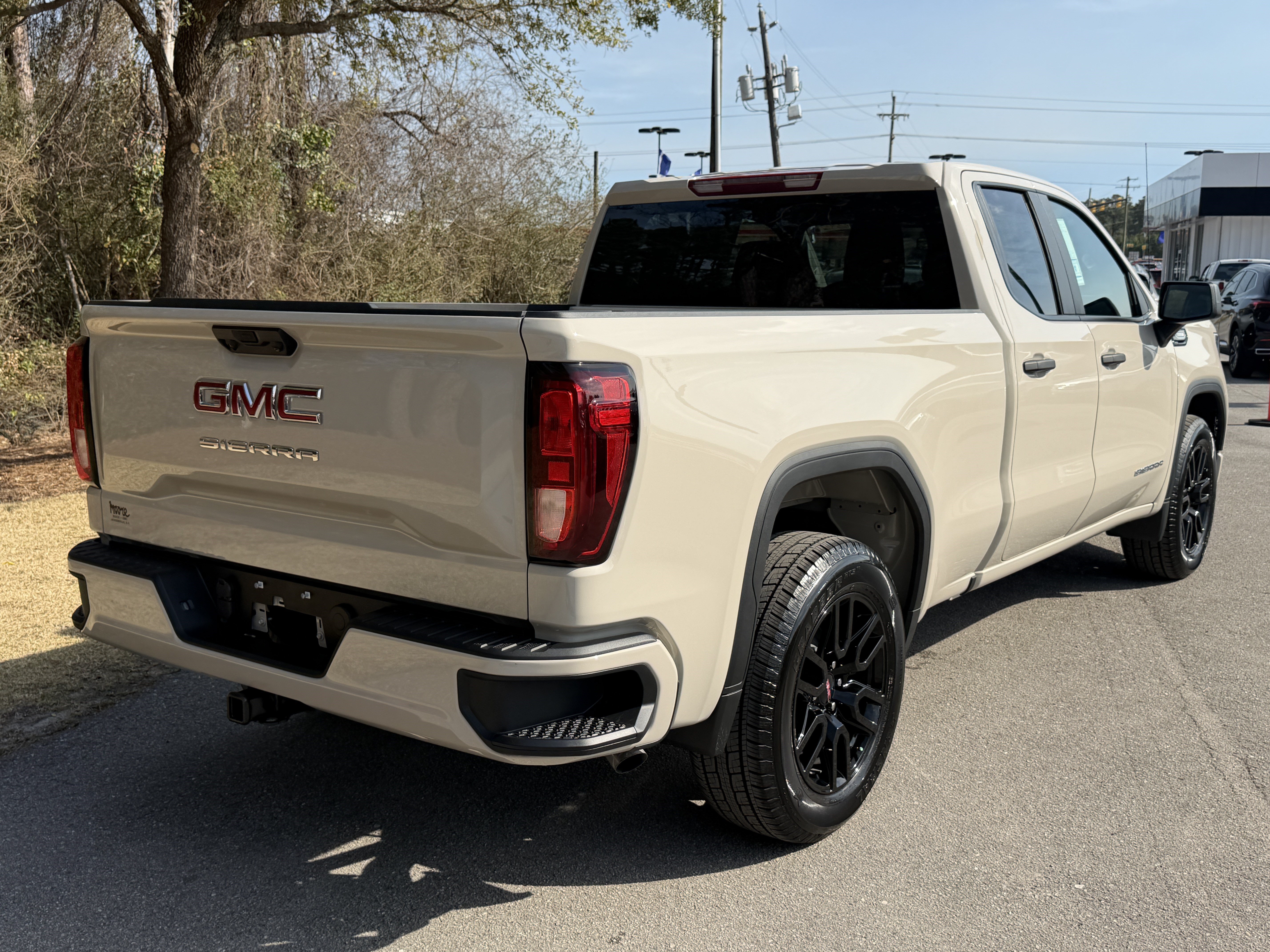 New 2026 GMC Sierra 1500 Pro w/ Graphite Edition AWD/4WD image 32