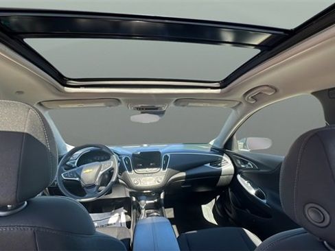 Used 2024 Chevrolet Malibu LT image 35