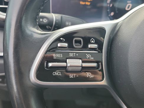 Used 2020 Mercedes-Benz E 350 Sedan image 27