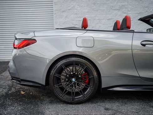 Used 2024 BMW M4 xDrive Competition w/ Executive Package image 16