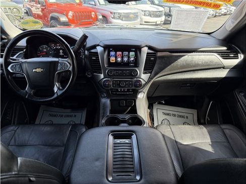 Used 2017 Chevrolet Suburban LT image 33