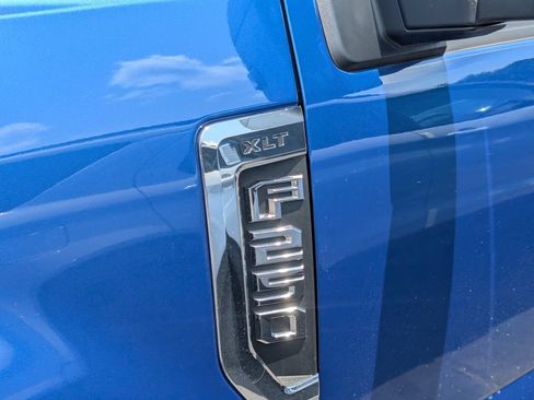 Used 2022 Ford F250 XLT w/ FX4 Off-Road Package AWD/4WD image 8