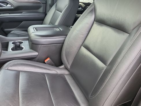 Certified 2021 Chevrolet Tahoe Z71 AWD/4WD image 13