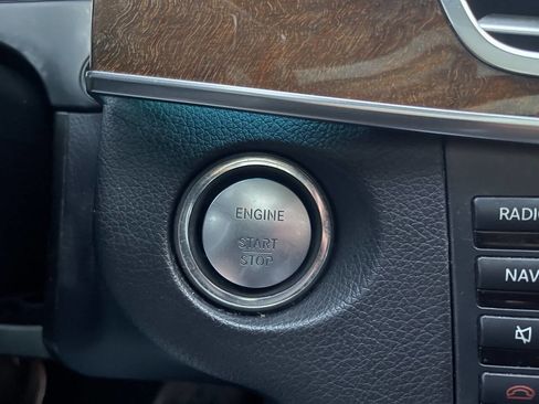 Used 2015 Mercedes-Benz E 350 4MATIC Sedan image 35