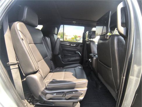 Used 2021 GMC Yukon Denali w/ Denali Premium Package AWD/4WD image 16