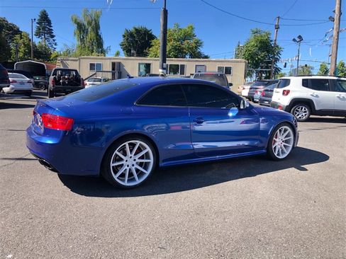 Used 2014 Audi RS 5 Coupe AWD/4WD image 2