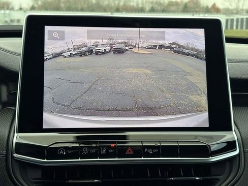 New 2026 Jeep Compass Limited image 23