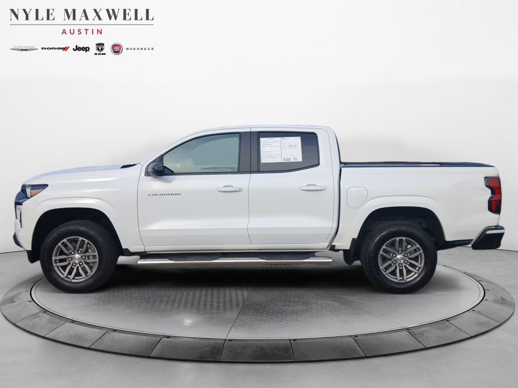 Used 2024 Chevrolet Colorado LT w/ LT Convenience Package RWD image 13