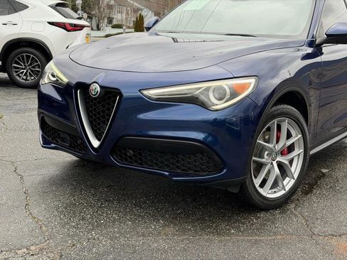 Used 2018 Alfa Romeo Stelvio Ti Sport image 4