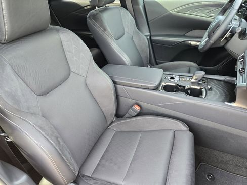 Certified 2026 Lexus RX 450h AWD w/ Convenience Package image 10