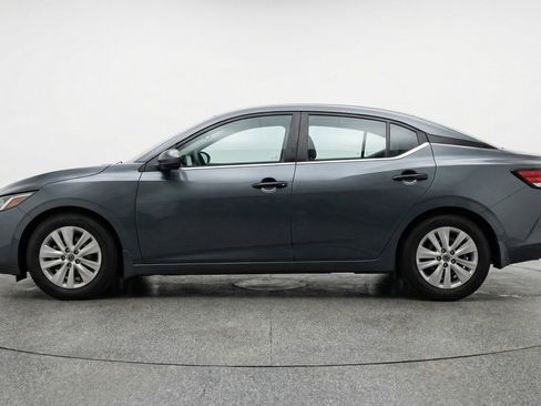 Used 2025 Nissan Sentra S image 5