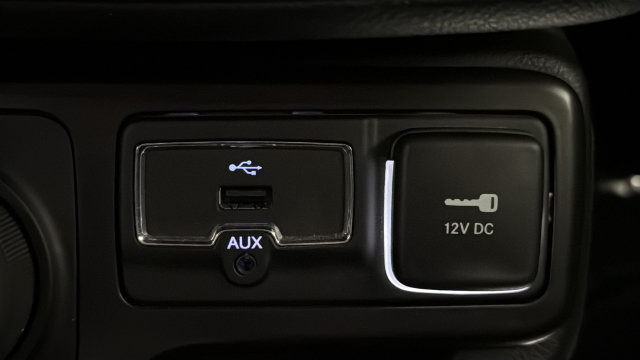 Used 2022 Jeep Renegade Latitude AWD/4WD image 30