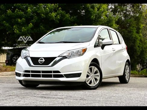 Used 2018 Nissan Versa Note SV image 3
