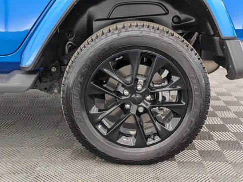 Used 2021 Jeep Wrangler Unlimited Sahara w/ Cold Weather Group image 14