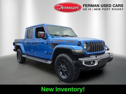 Certified 2025 Jeep Gladiator Sport AWD/4WD image 1