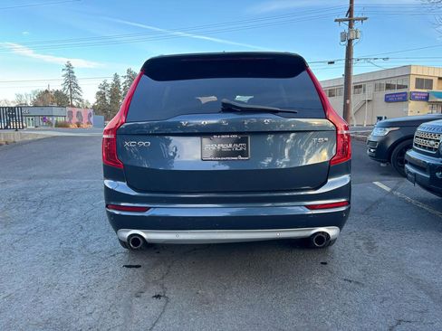 Used 2018 Volvo XC90 T5 Momentum AWD/4WD image 4