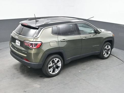 Used 2018 Jeep Compass Limited AWD/4WD image 30