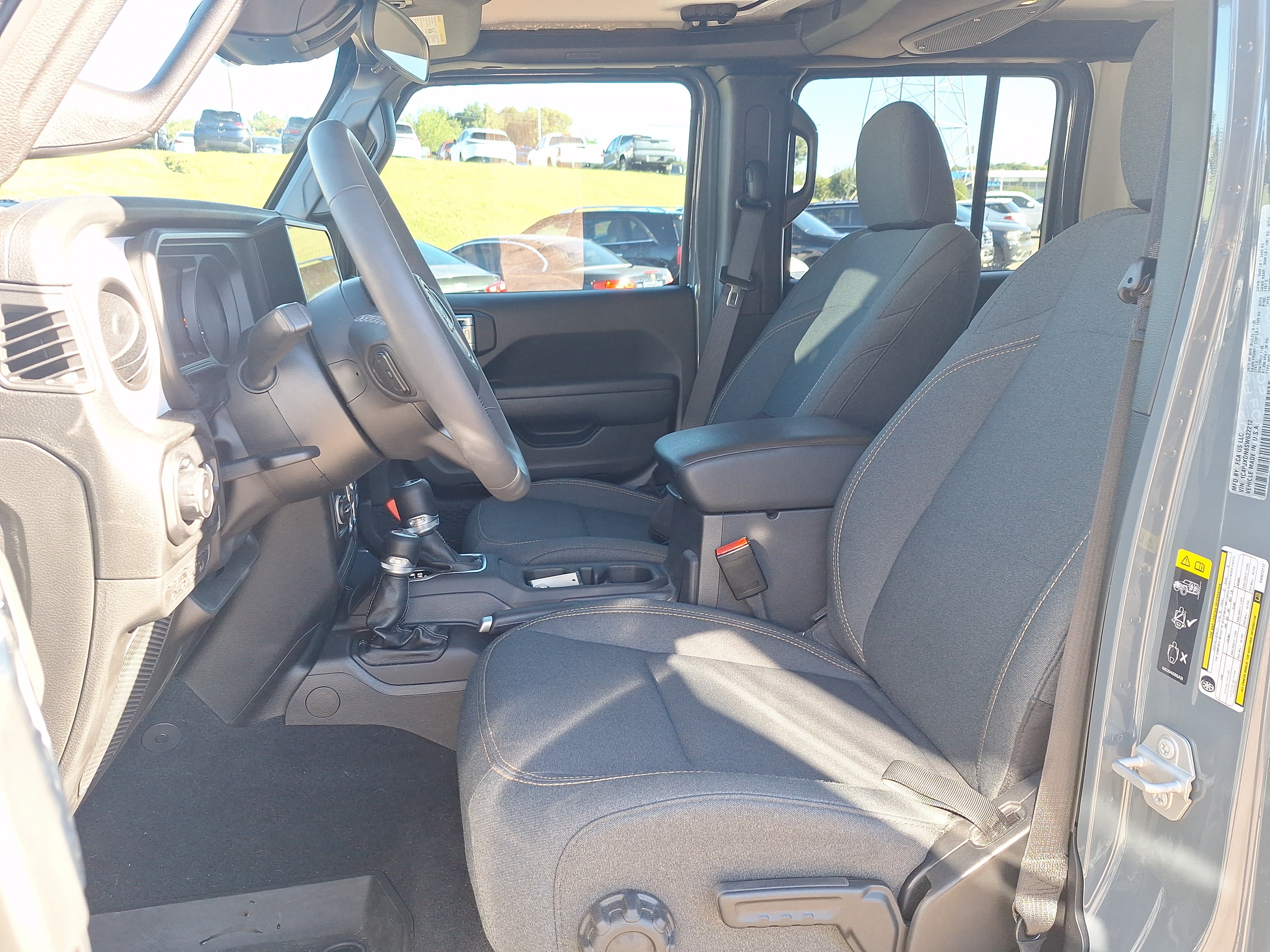 Used 2025 Jeep Wrangler Unlimited Sport AWD/4WD image 11
