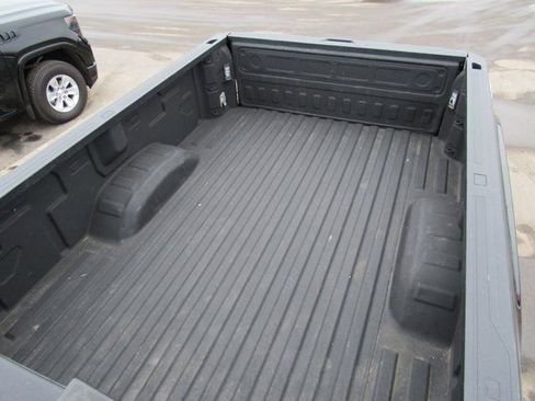 Certified 2022 GMC Sierra 2500 SLE w/ SLE Value Package; image 32