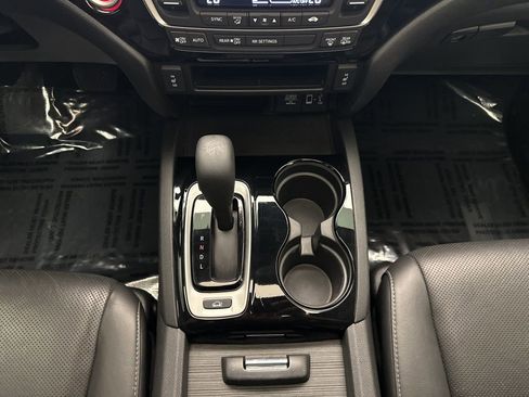 Used 2018 Honda Ridgeline RTL-E image 21