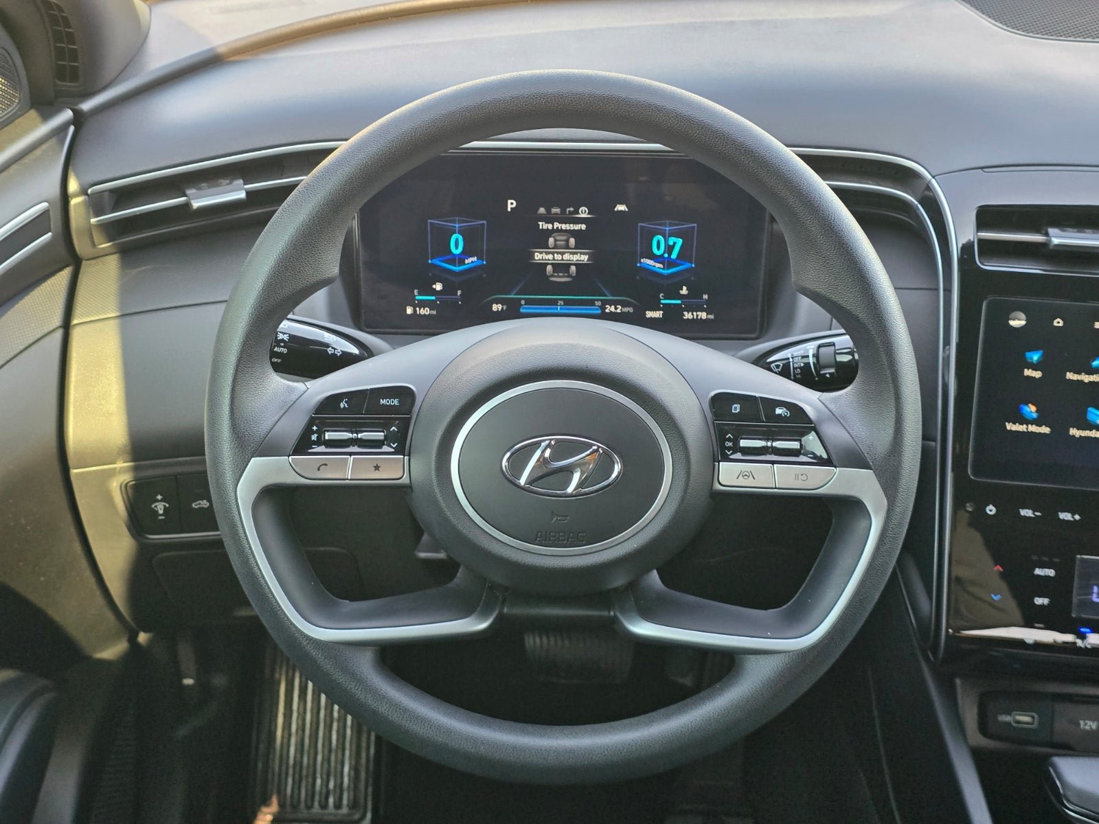 Certified 2024 Hyundai Santa Cruz SEL w/ Activity Package FWD image 17