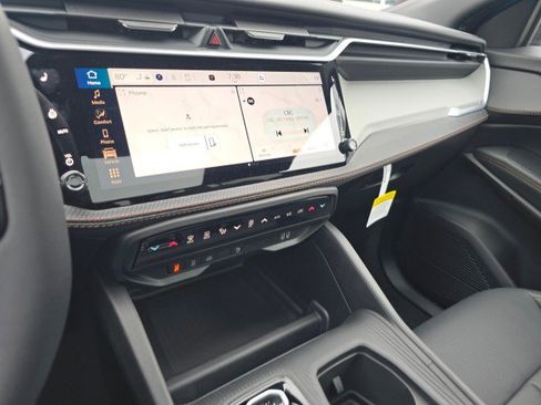 New 2026 Jeep Cherokee Limited image 34