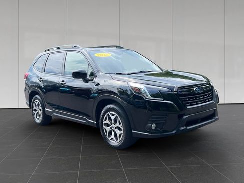 Used 2023 Subaru Forester Premium AWD/4WD image 7