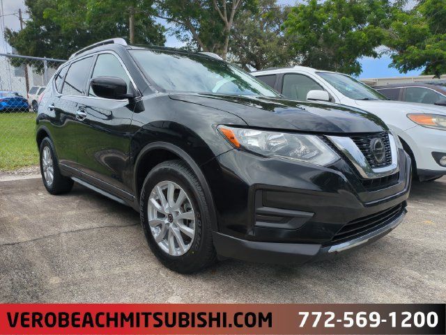 Used 2020 Nissan Rogue SV FWD image 1