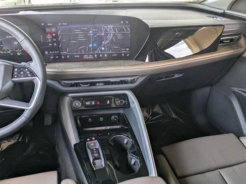 New 2025 Audi Q5 2.0T Premium Plus image 6