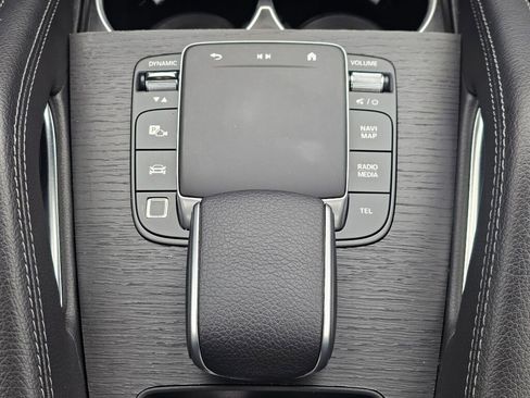 Used 2025 Mercedes-Benz GLE 350 4MATIC image 18