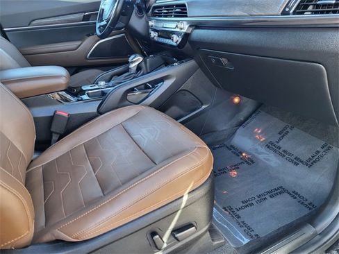 Used 2022 Kia Telluride SX w/ SX Prestige Package image 19