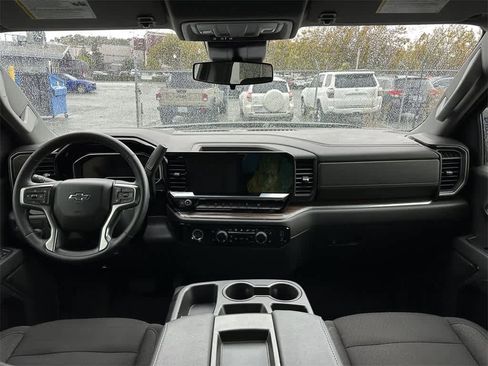 Used 2024 Chevrolet Silverado 1500 RST w/ Protection Package image 10