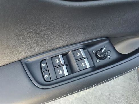 Used 2024 Audi Q8 Prestige image 27