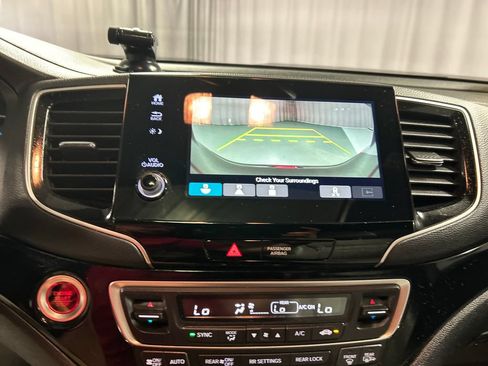 Used 2021 Honda Passport Touring image 16