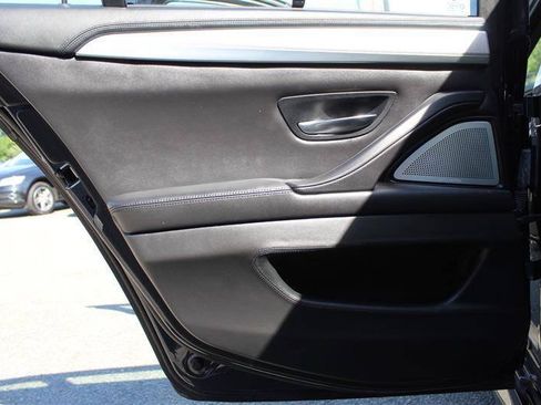 Used 2013 BMW M5 RWD image 27