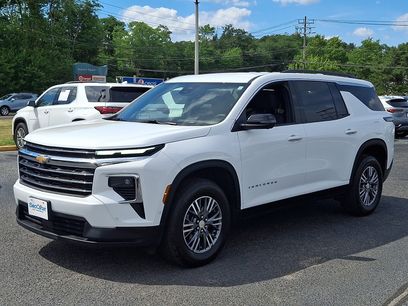 Used 2025 Chevrolet Traverse LT w/ Enhanced Driving Package